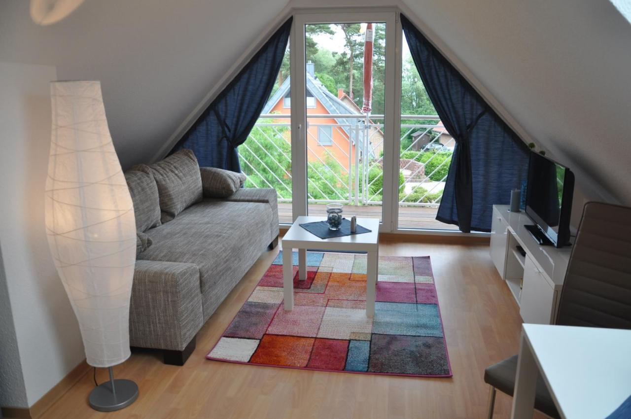 Ferienhaus Mueritzzauber / 1 Zimmer Dachgeschoss-Appartement Röbel Exterior foto