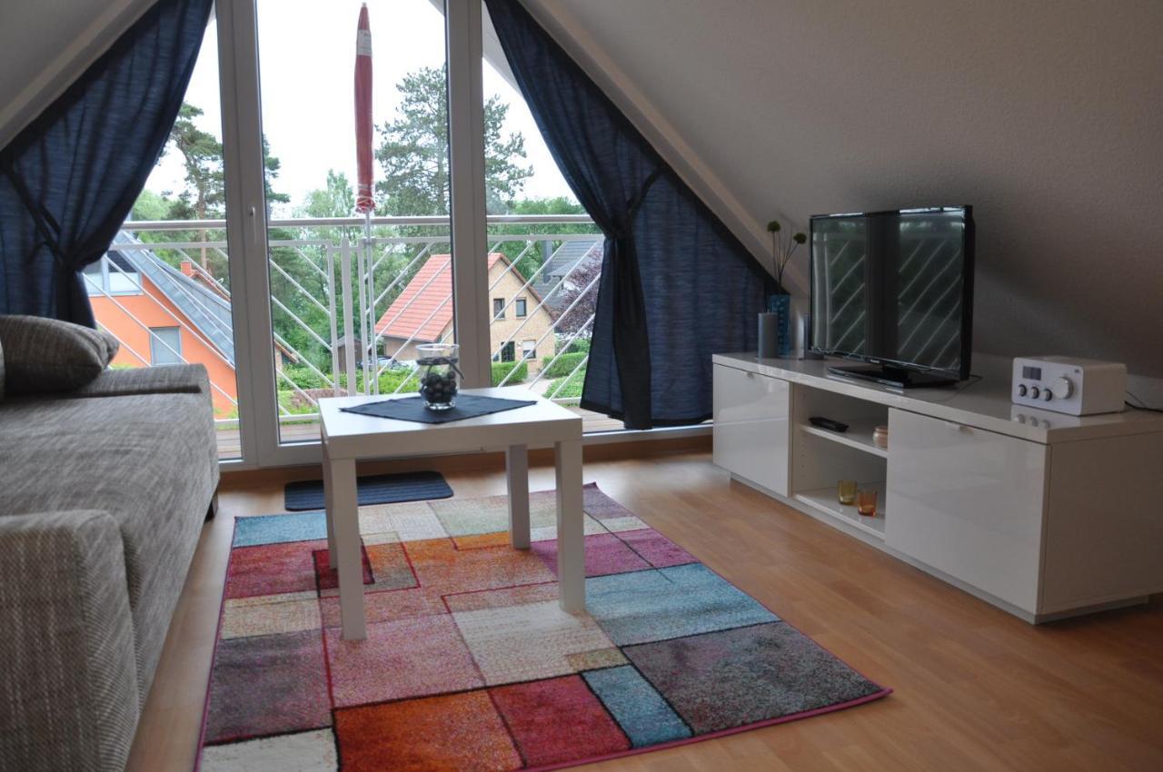 Ferienhaus Mueritzzauber / 1 Zimmer Dachgeschoss-Appartement Röbel Exterior foto